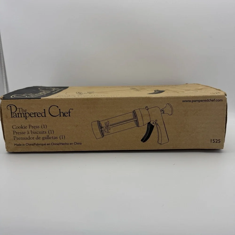 The Pampered Chef Cookie Press #1525‎ RETIRED - 16 Discs - In Original Box